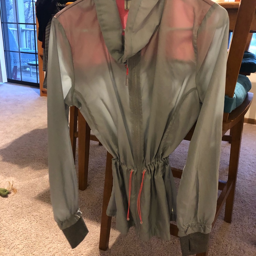 Active Jacket - Picture 2 of 7